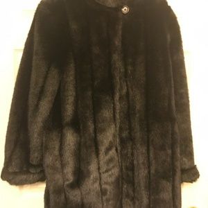 Denmis Basso Winter coat/faux